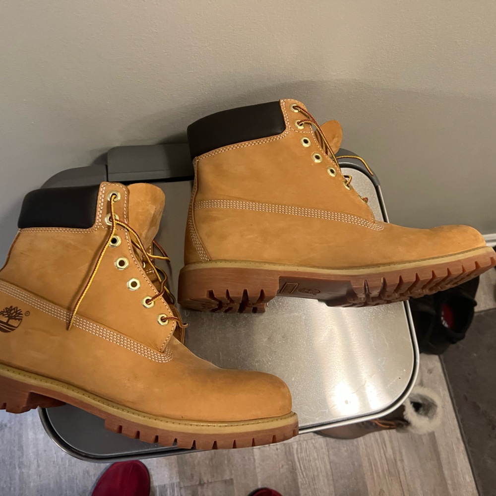 Timberland Men's Classic Wheat Boots